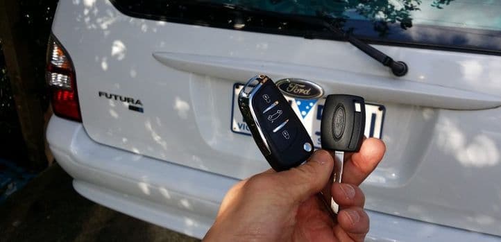 ford falcon 2006 remote key image