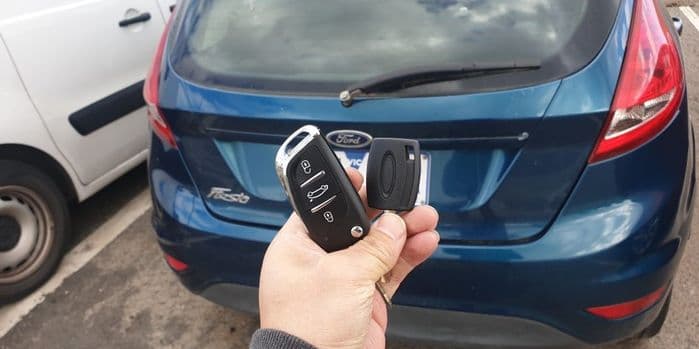 ford fiesta 2010 remote key image