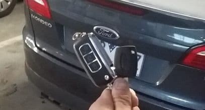 ford mondeo 2008 remote key image