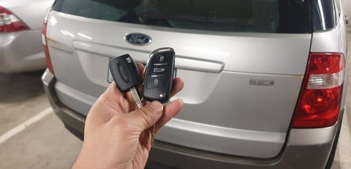 ford territory 2008 remote key image