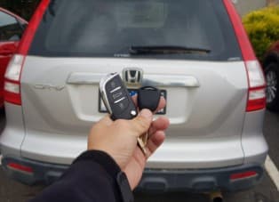 honda crv 2008 remote key image