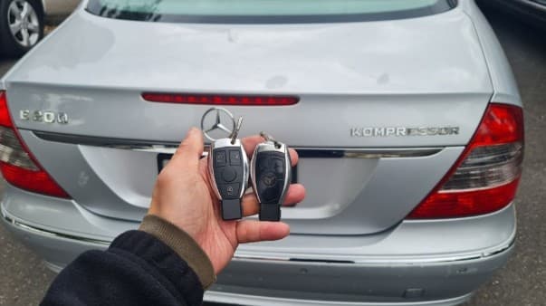 mercedes e200 2007 remote key image