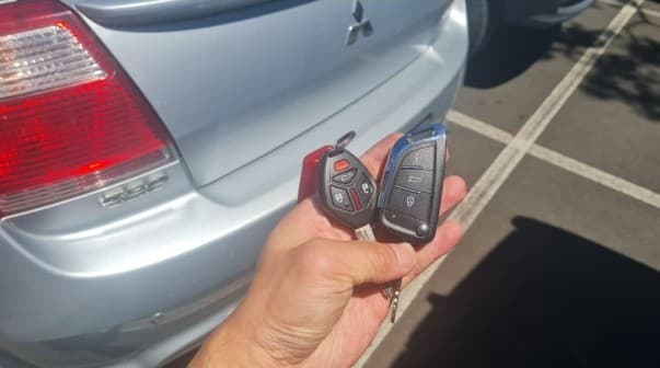 mitsubishi 380 remote key image