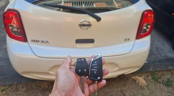 nissan micra 2009 remote key image